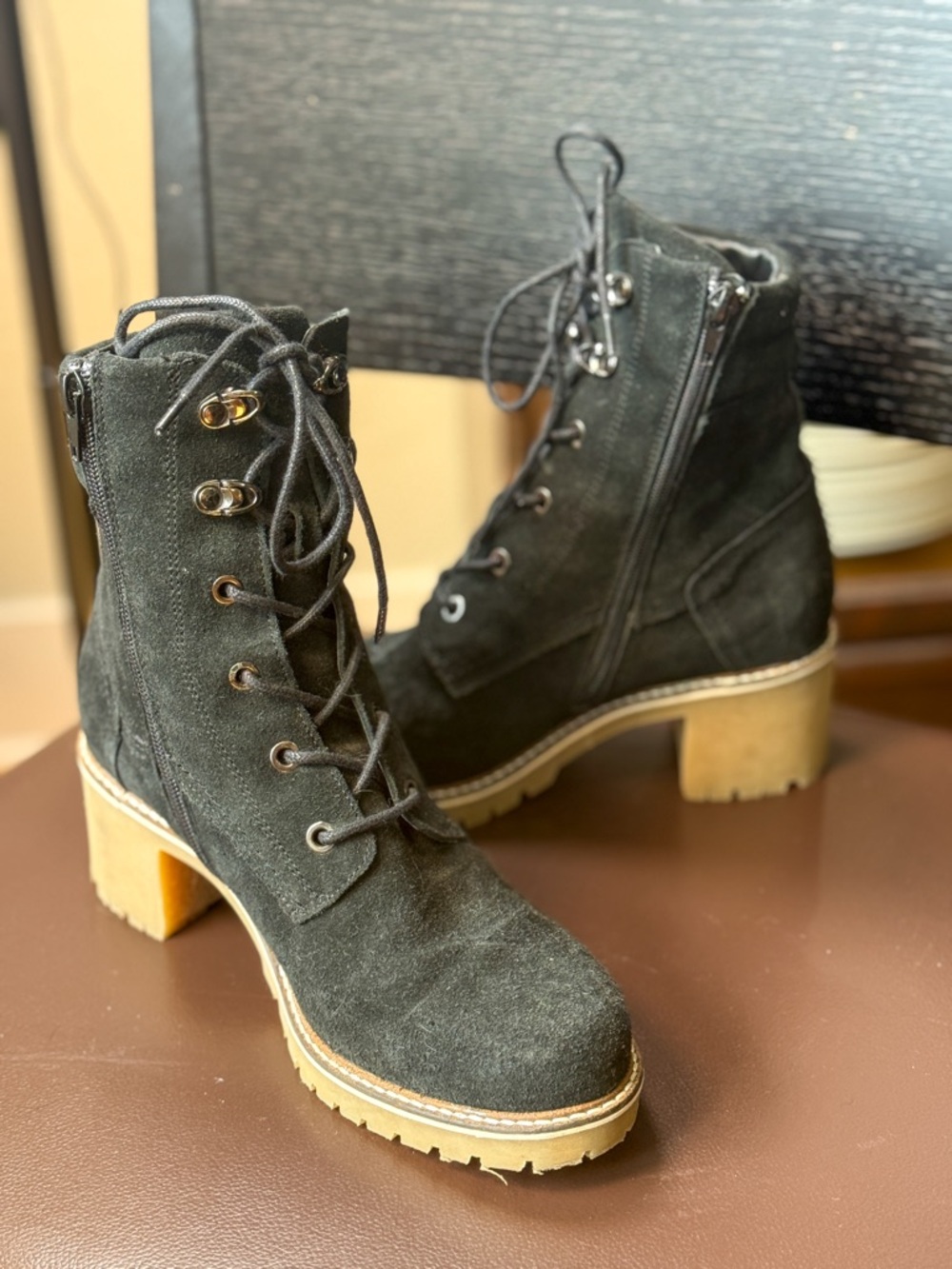 Eric Michael Suede Combat Boots Black Lace Up Lug Sole Ankle Boot Size 8.5
